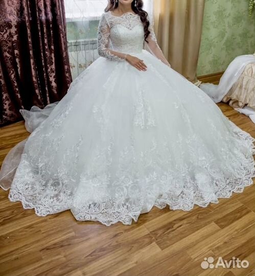 Платье свадебное