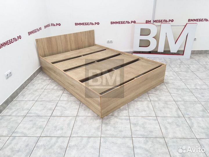 Кровать двуспальная с настилом из дсп