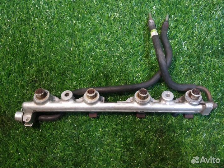 Топливная рампа Ford Galaxy 2.3 2000-2006