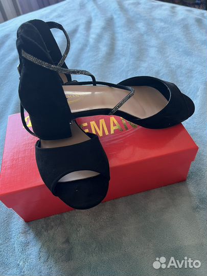 Босоножки женские 38 размер черные