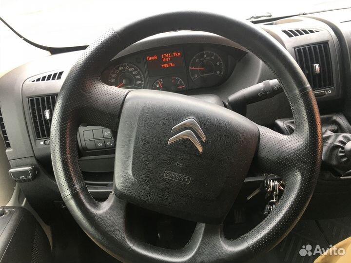 Citroen Jumper цельнометаллический, 2017