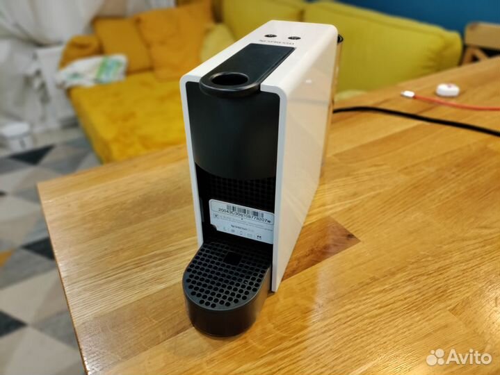 Капсульная кофемашина nespresso essenza mini c30