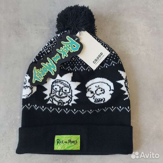 Новая шапка cropp rick and morty