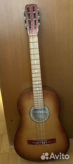 Гитара шестиструнная бу