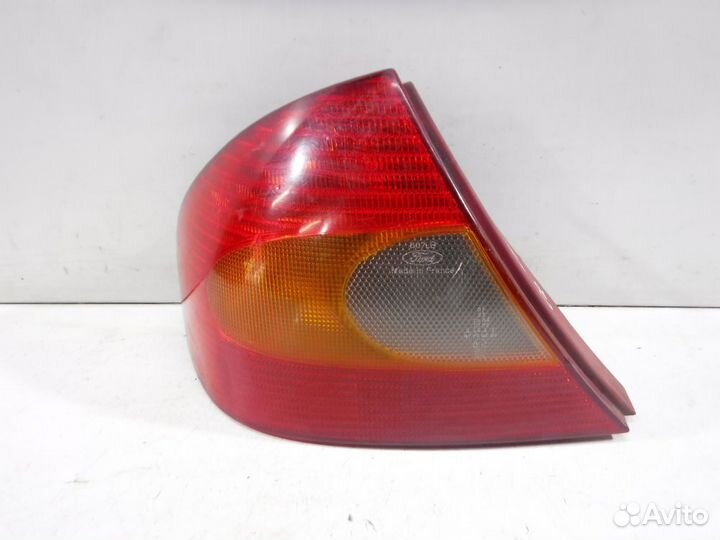 Фонарь задний левый Ford Mondeo II