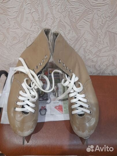 Коньки фигурные 36 размер