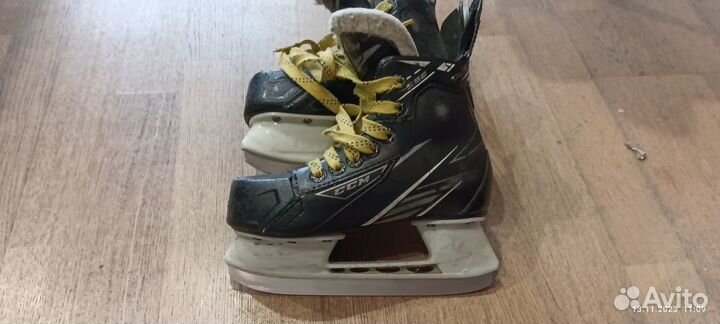 Хоккейные коньки bauer