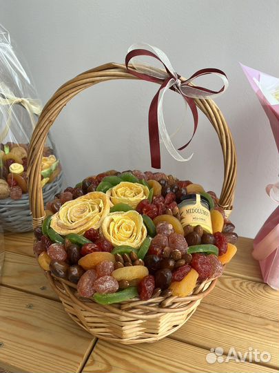 Букет из сухофруктов/ корзинка с медом
