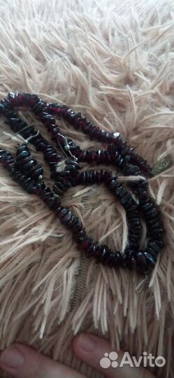 Серьги и бусы из натурального камня граната