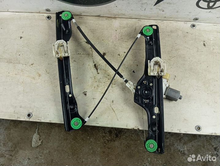 Стеклоподъёмник передний двери BMW 3 E90