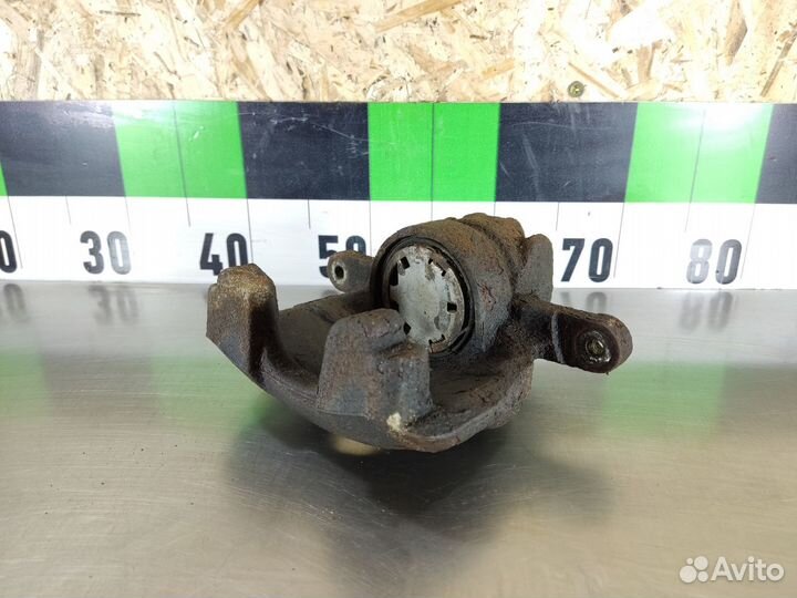 Суппорт передний левый Peugeot 408 2012-2021