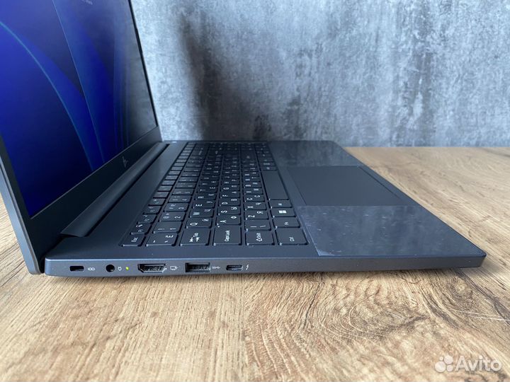 Ноутбук F+ Flaptop / i5 / озу 8 Gb