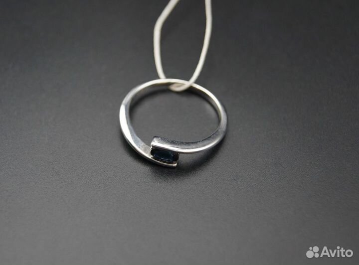 Золотое кольцо с натуральным сапфиром