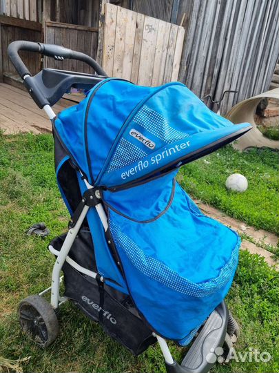 Прогулочная коляска