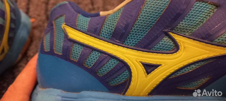 Волейбольные кроссовки mizuno wave tornado x