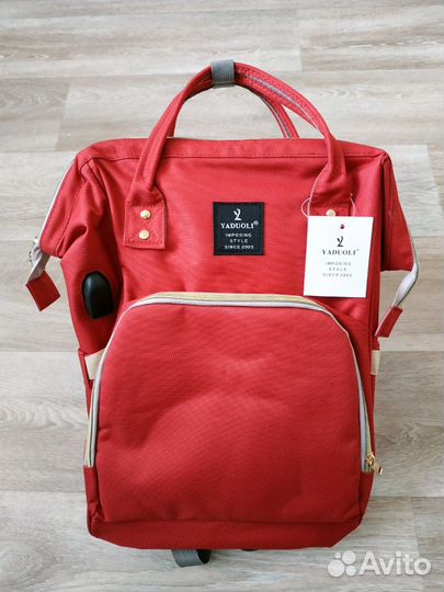 Рюкзак-сумка для молодой мамы. Цвет красный