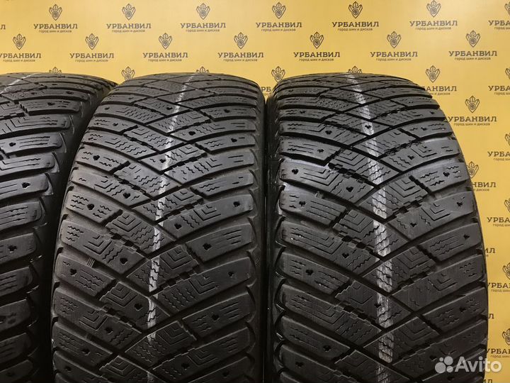 Goodyear Ultragrip Ice Arctic 215/55 R16 97T