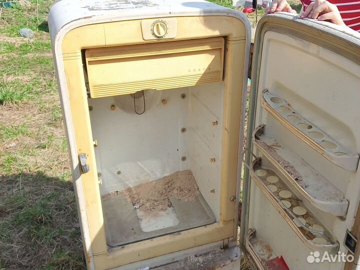 Холодильник мир СССР