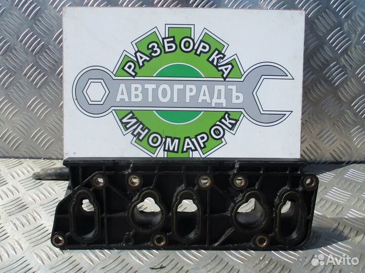 Коллектор впускной Volkswagen Passat B5 VR5 1998г