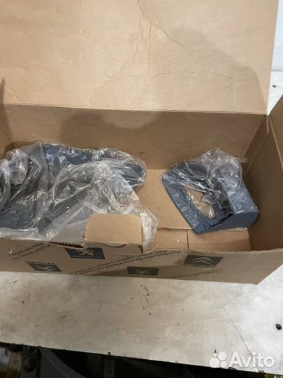 Зеркало внешнее правое Peugeot 308