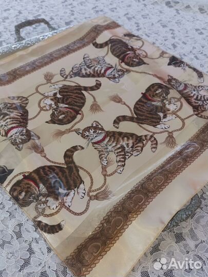 Милые котята шейный платочек