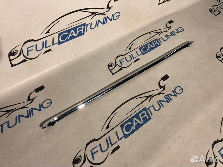 Volvo XC60 хром на капот от решетки радиатора