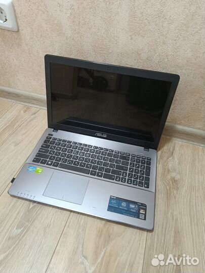 Asus x 550 v