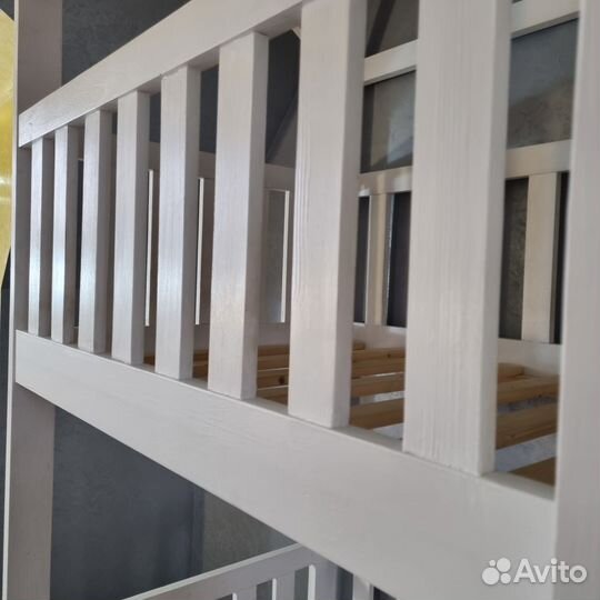 Двухярусная кровать бу