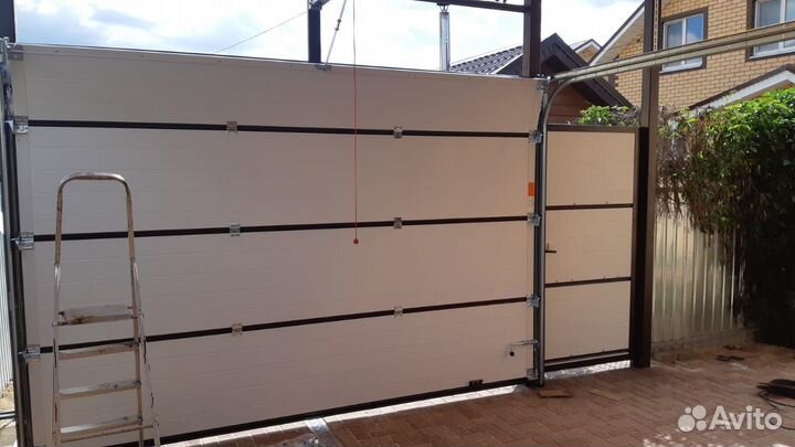 Секционные ворота