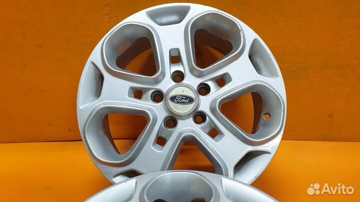 1 диск - диаметр 16 PCD 5х108 Ford