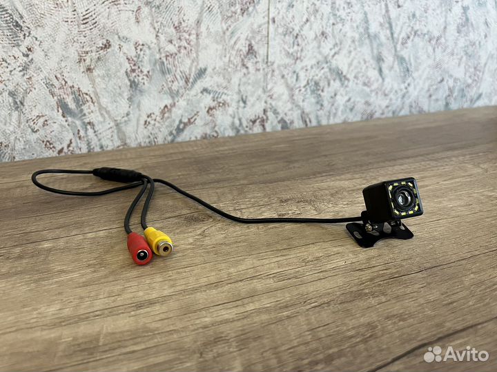 Камера заднего хода вида новая