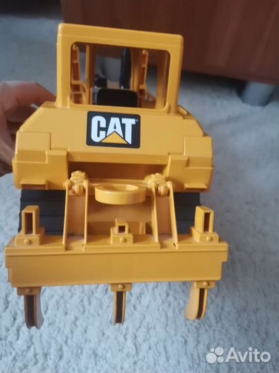 Бульдозер игрушка