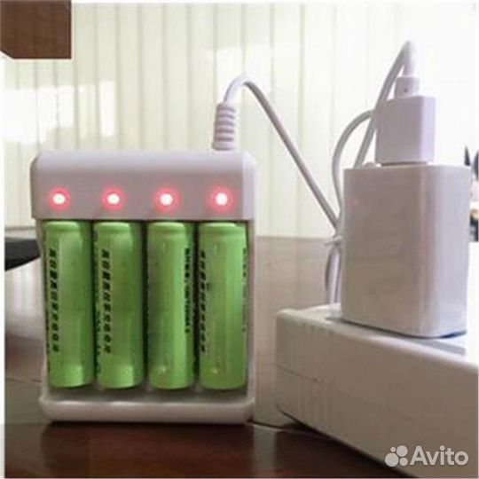 Универсальная зарядка батареек Quick Charge