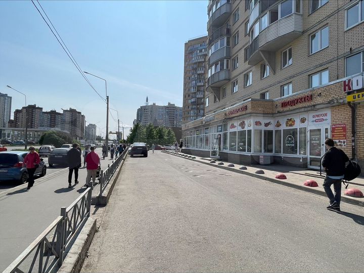 Аренда 17 м² на высоком трафике на первой линии