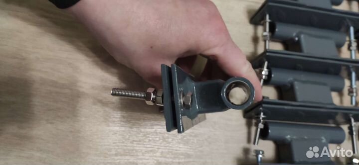 Велокрепление на крышу автомобиля