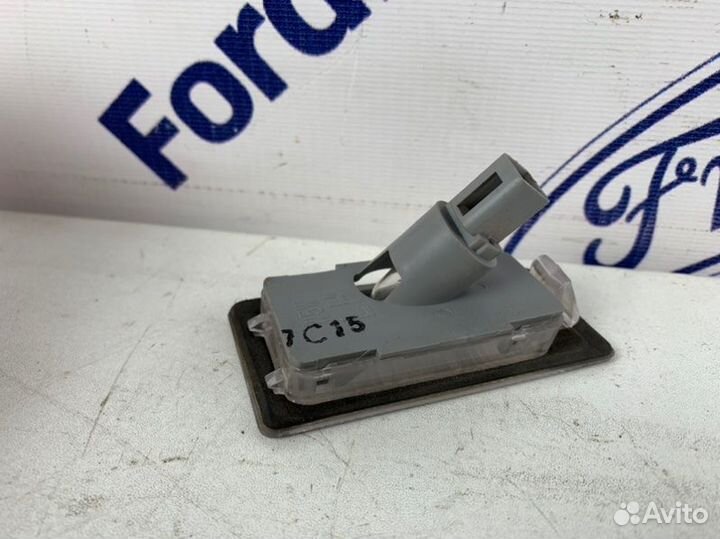 Плафон подсветки номера задний левый Hyundai