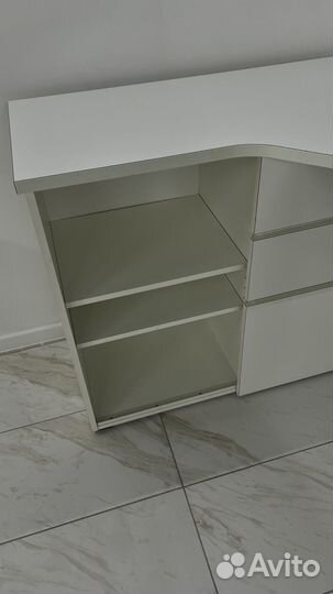 Письменный стол IKEA