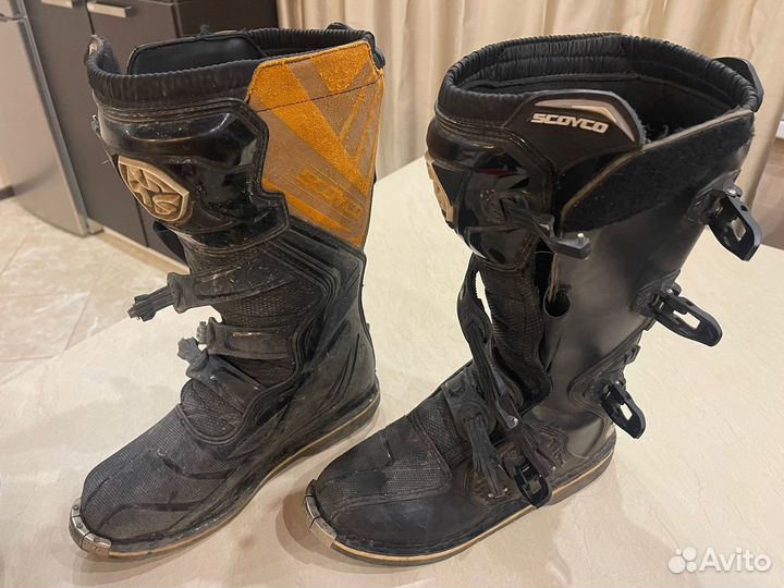 Продам мото экипировку