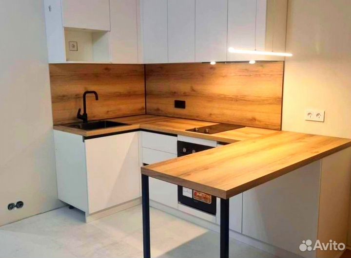 Кухня нежная для молодоженов