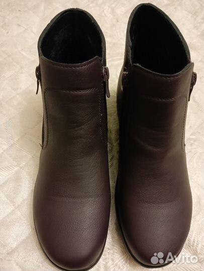 Белорусские демисезонные ботинки с двумя молниями