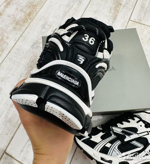 Кроссовки balenciaga runner 36,37