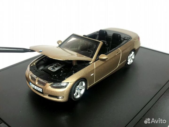 Модель Autoart 1/43 BMW 3er Cabriolet (E93)