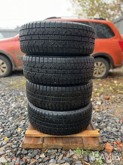 Toyo Observe Garit GIZ 205/55 R16 91Q