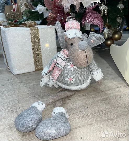 Новогодняя фигурка под елку олень
