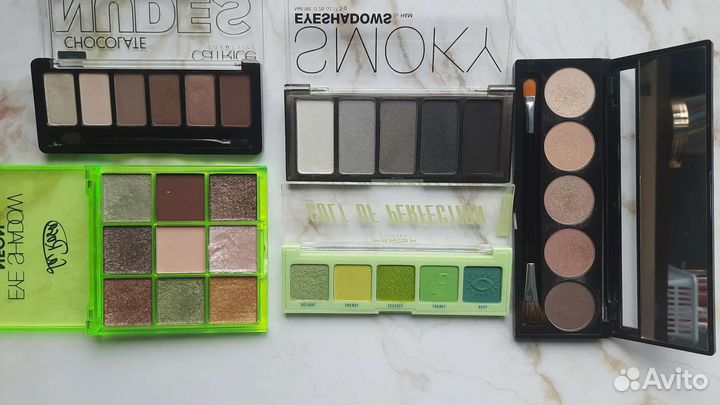 Палетка тени косметика пакетом