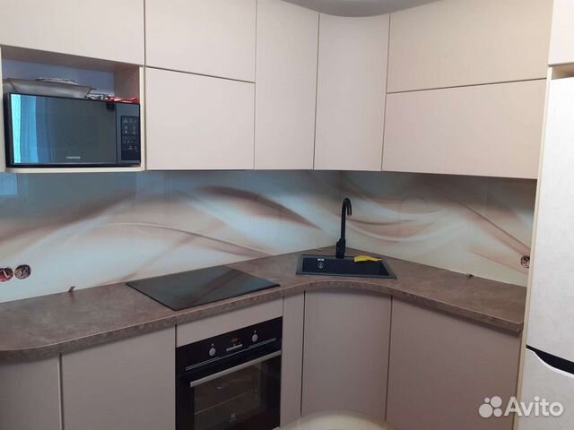 Стеклянный фартук