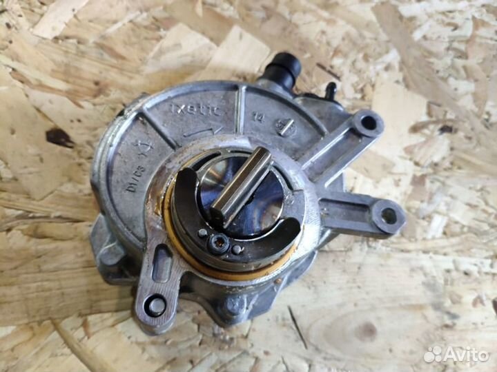 Вакуумный насос Bmw 750I F01 N63 2011