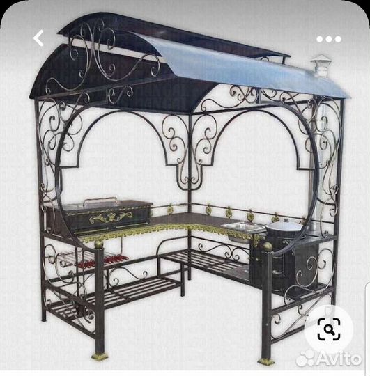 Мангал с крышей