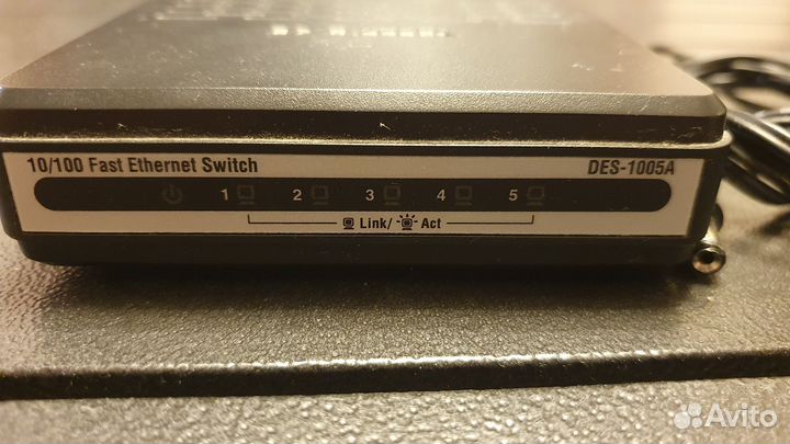 Коммутатор d-link des-1005a