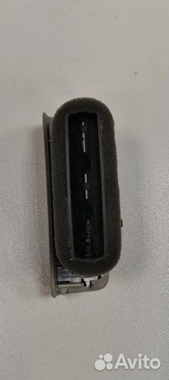 Дефлектор передний левый Audi Q7